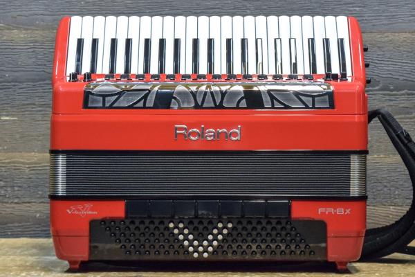 ROLAND FR-8X. à BEAUMONT - annonce Wannonce