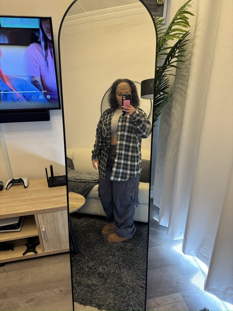 Femme souriante pour les moments de détente à DOLE - annonce Wannonce