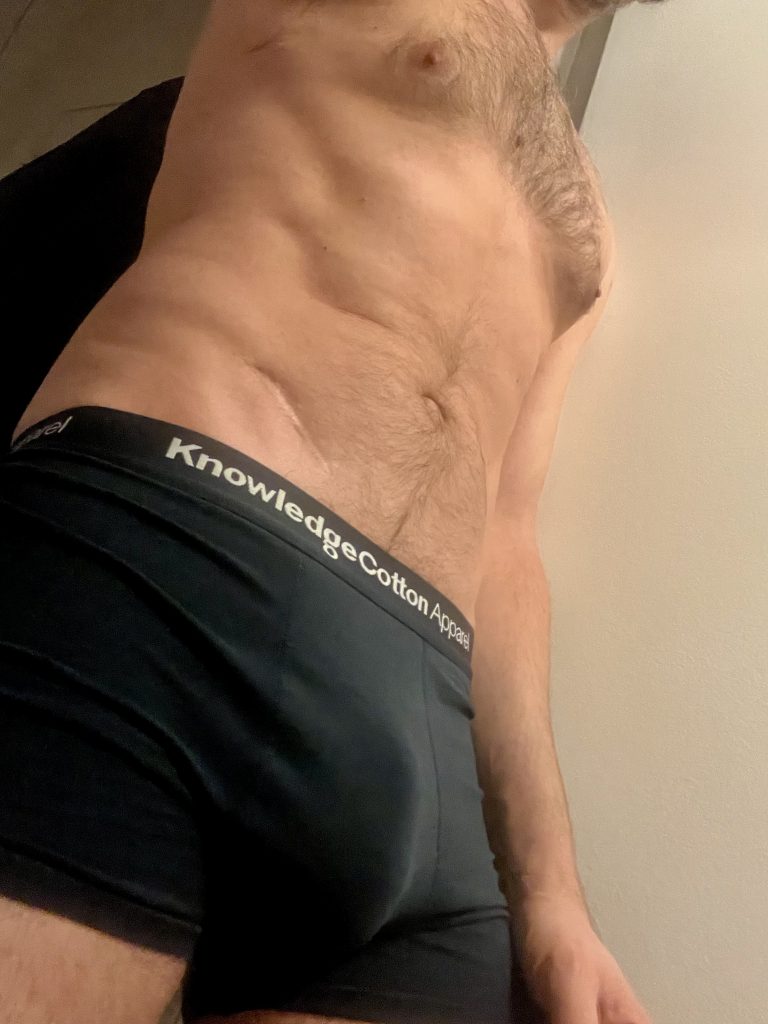 Discret cherche discrète à PARIS 15 - annonce Wannonce