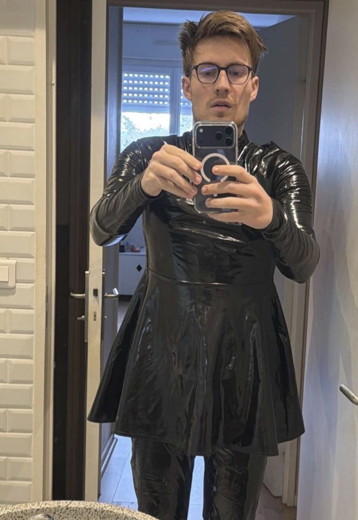 Soumis à BOULOGNE BILLANCOURT - annonce Wannonce