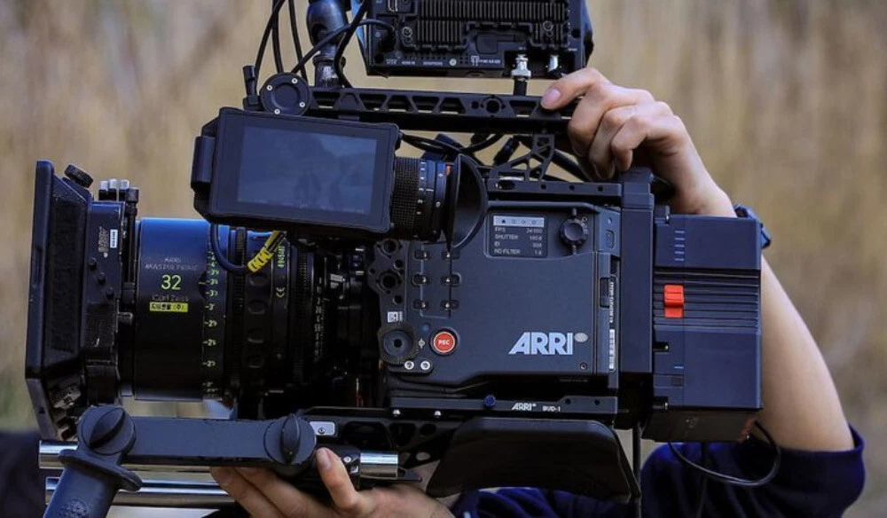 KIT ARRI ALEXA 35 AVEC CAMÉRA CINÉMA COMPLÈTE – STUDIO ENTIER – 3X CRDS 2TB. à ALLEMANS - annonce Wannonce