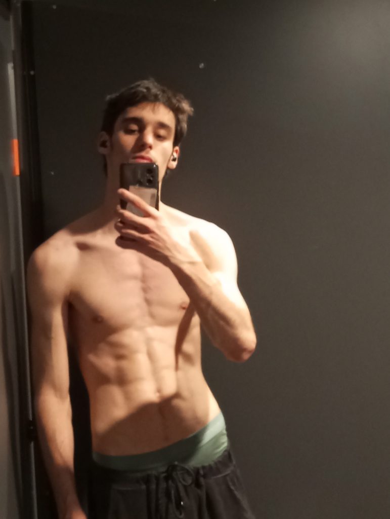 Jeune homme de 19 ans cherche un plan plaisir sans prise de tête à DIJON - annonce Wannonce