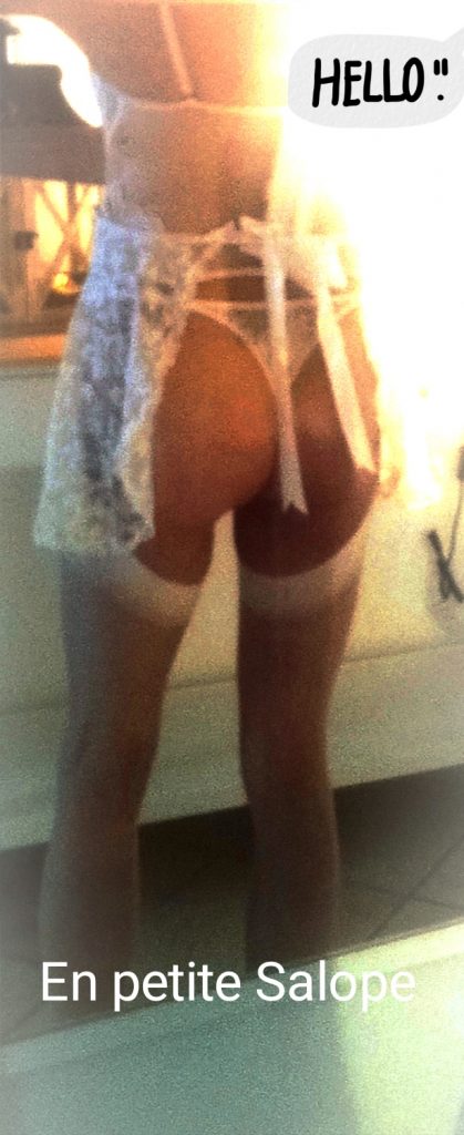 Travesti disponible pour homme seul pouvant recevoir. à CHINON - annonce Wannonce