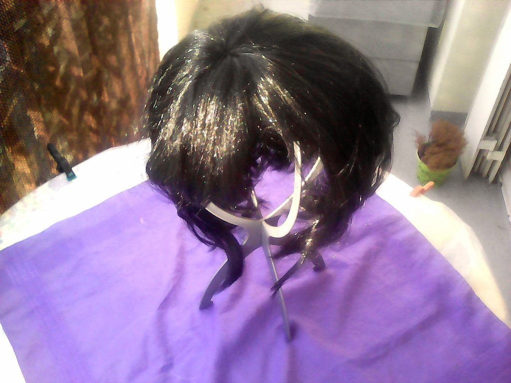 Perruque noir ( Article neuf ) à VILLEURBANNE - annonce Wannonce