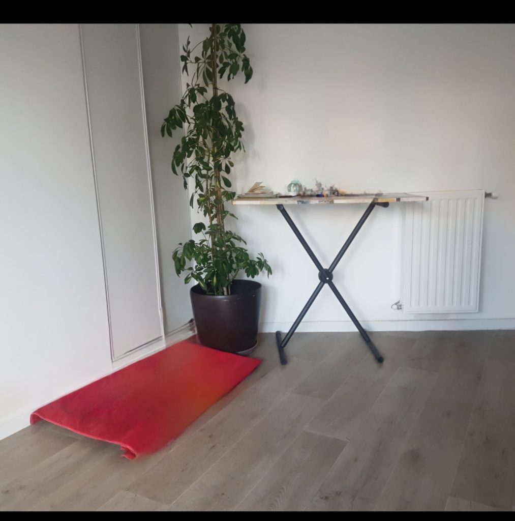 Recherche un peintre et un menuisier du métier à LES LILAS - annonce Wannonce