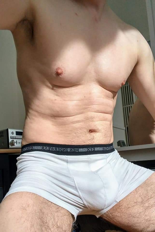 H sportif bf ch à être massé cool :) à ST BRICE SOUS FORET - annonce Wannonce