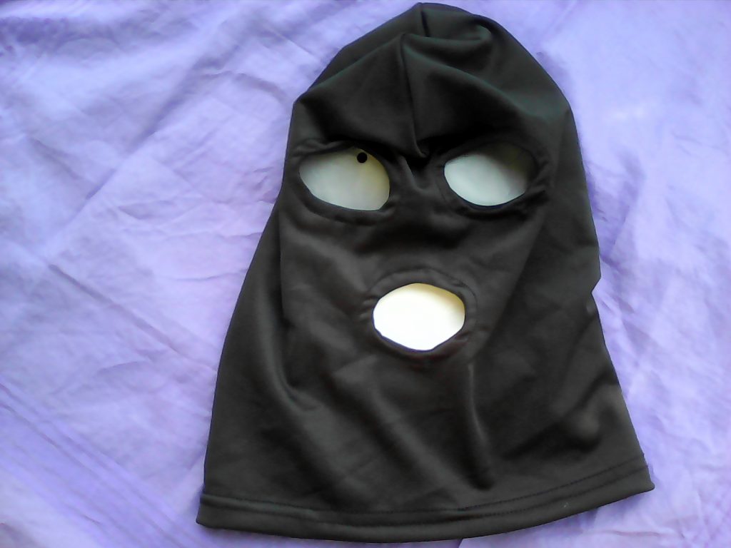 Cagoule noir extensible ( article neuf ) à VILLEURBANNE - annonce Wannonce