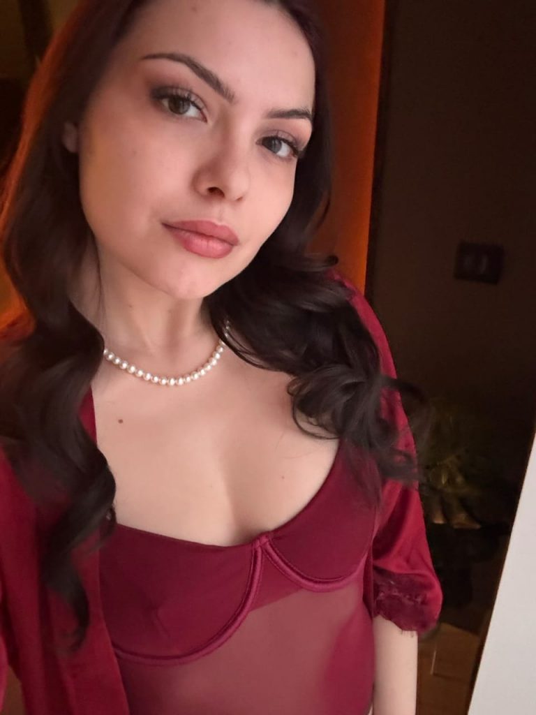 Goddess • Femdom • Fetish • Control & Obedience à LYON 02 - annonce Wannonce