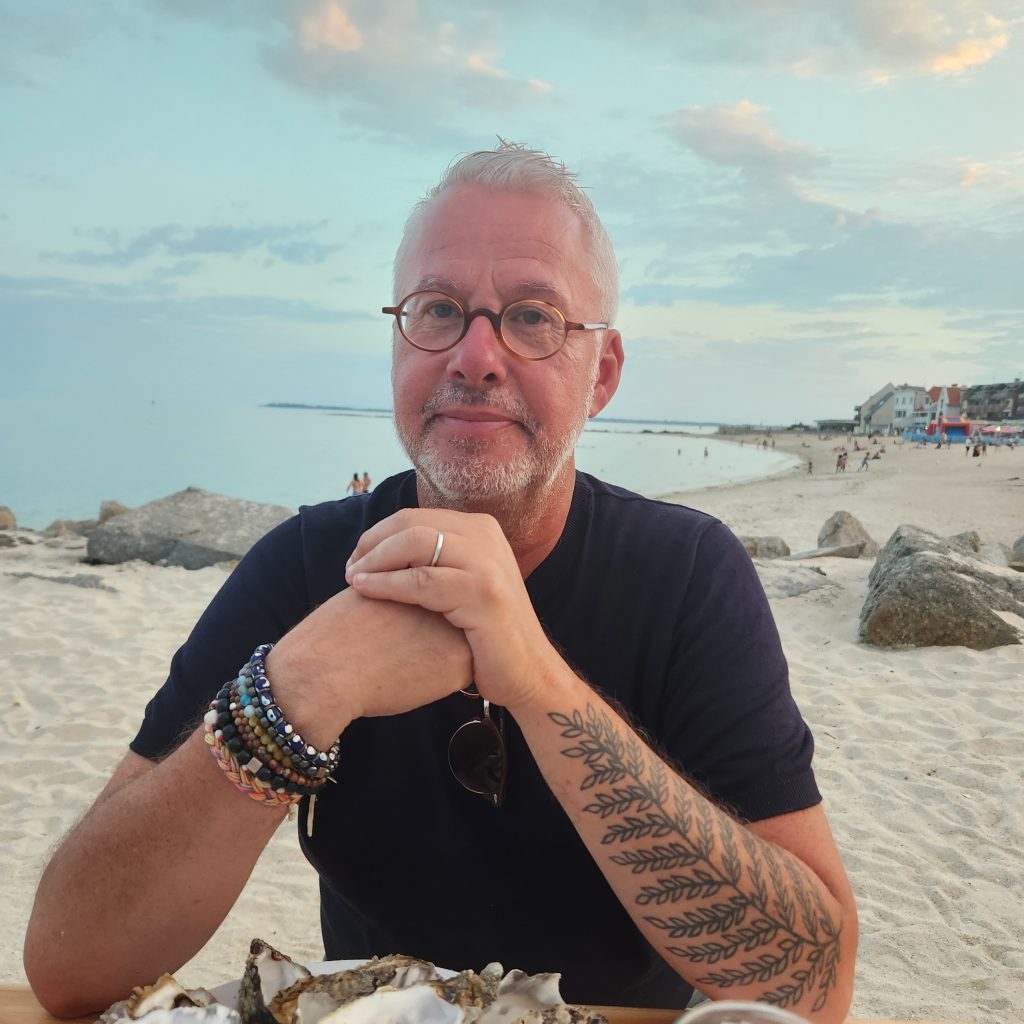 Prête le cul de mon mec ce week-end à PARIS 14 - annonce Wannonce