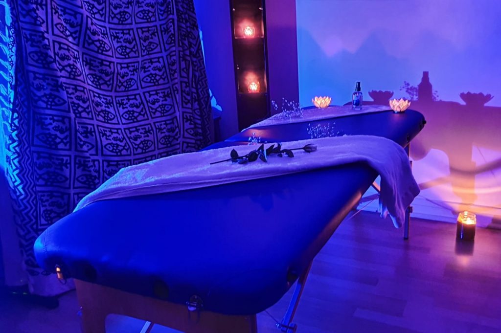 Massage relaxant gratuit pour femme ou couple à CHATILLON - annonce Wannonce