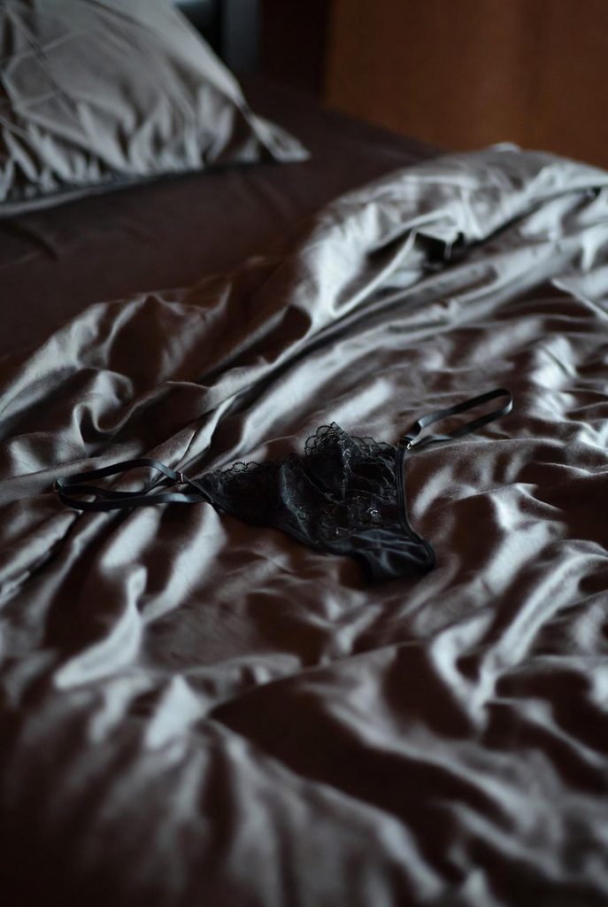 Homme chaud recherché – Culottes/strings à CLAMART - annonce Wannonce