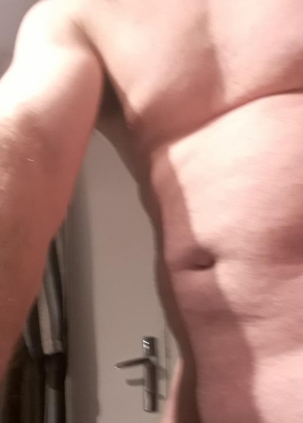 Pour femme soumise sympa adorable et un jolie sourire je suis un homme de 54 ans précisé à GONESSE - annonce Wannonce