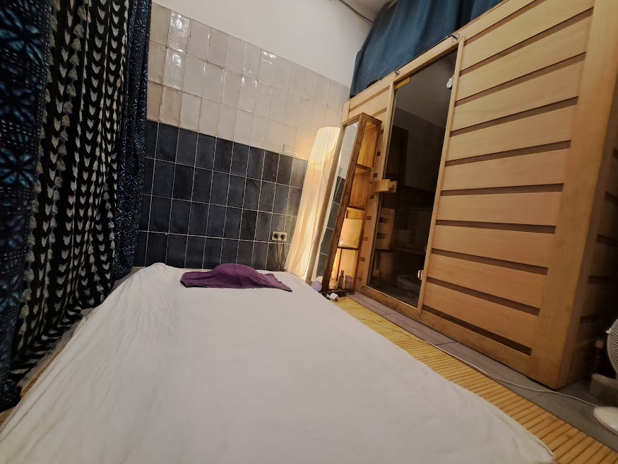 Massages relaxants : Californien, Yoga ou énergétiques et sensoriels : Tantra, Tao, Nuru à MARSEILLE 04 - annonce Wannonce