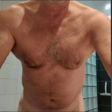 Homme mûr athletique et viril à Antibes à ANTIBES - annonce Wannonce