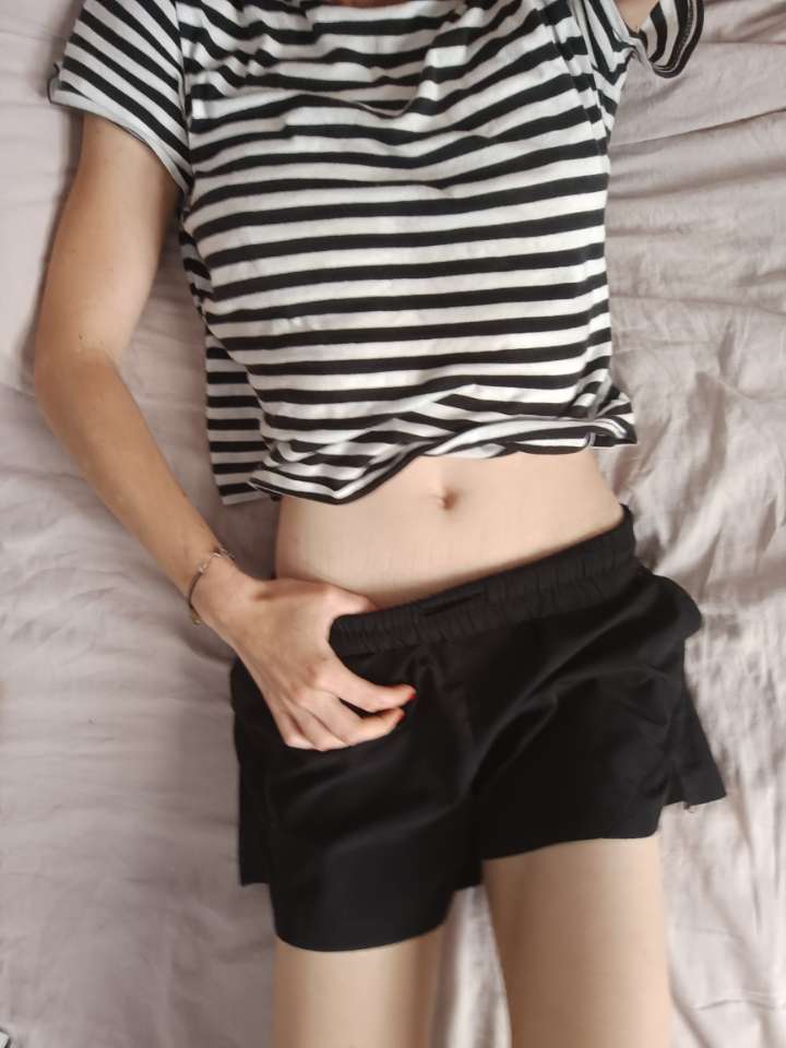 Petite Manon en image, photos, vidéos, sextos, sextapes, cams à PARIS 01 - annonce Wannonce