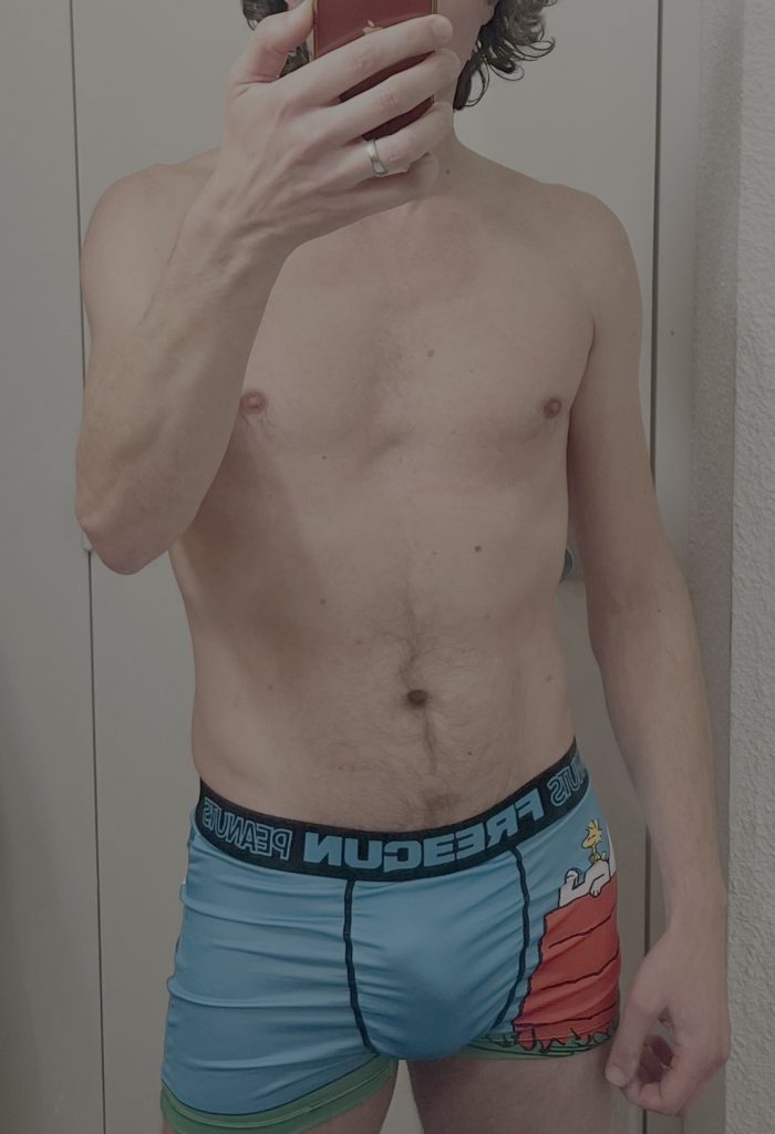 Hétéro-curieux cherche première expérience à MARSEILLE 09 - annonce Wannonce