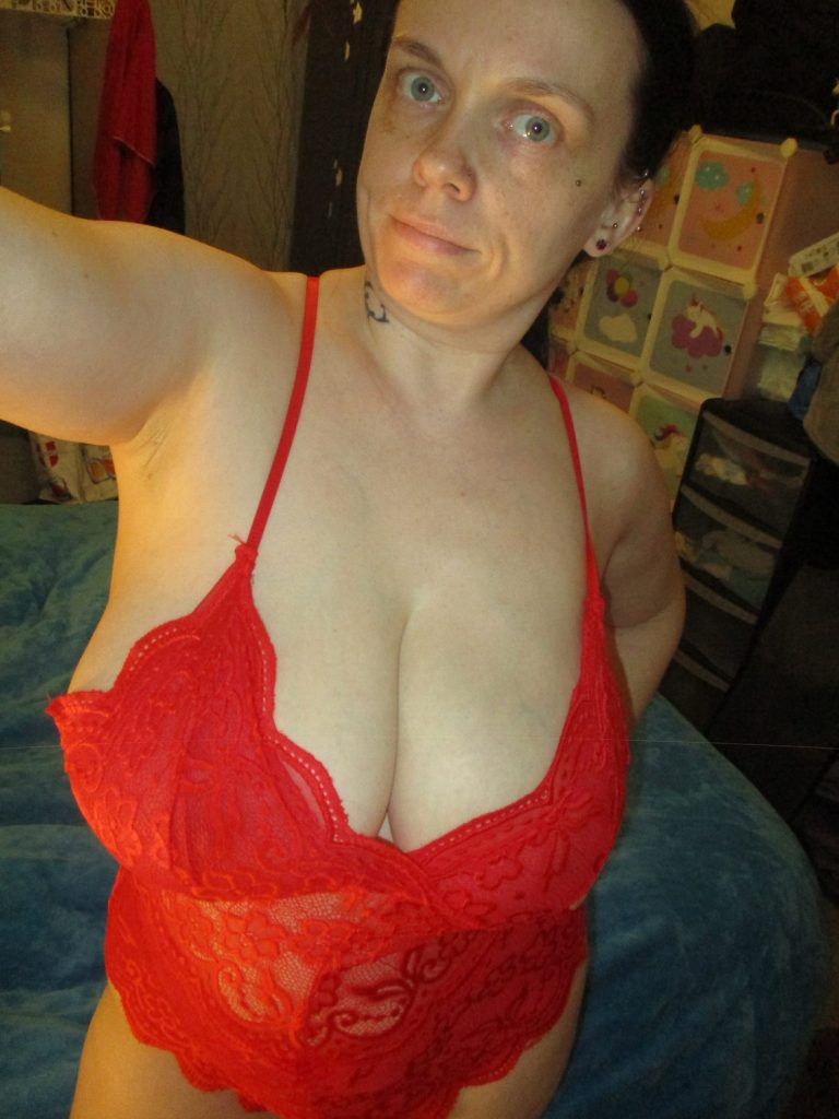 mes culottes, strings, collants, chaussettes odorantes pour vous à LYON 01 - annonce Wannonce