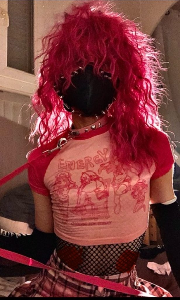 Sissy lyonnaise veut être dressée par pervers à LYON 09 - annonce Wannonce