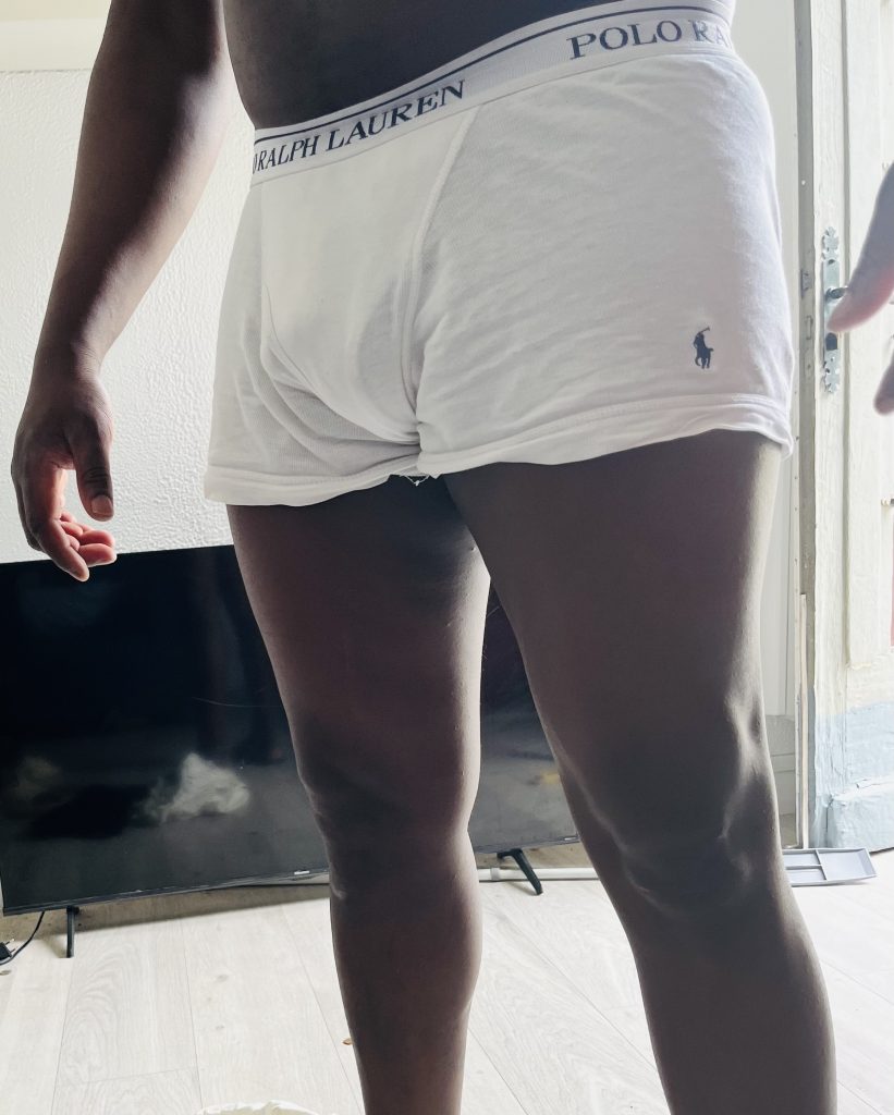 Lécheur de chatte et baise harcord à PARIS 17 - annonce Wannonce