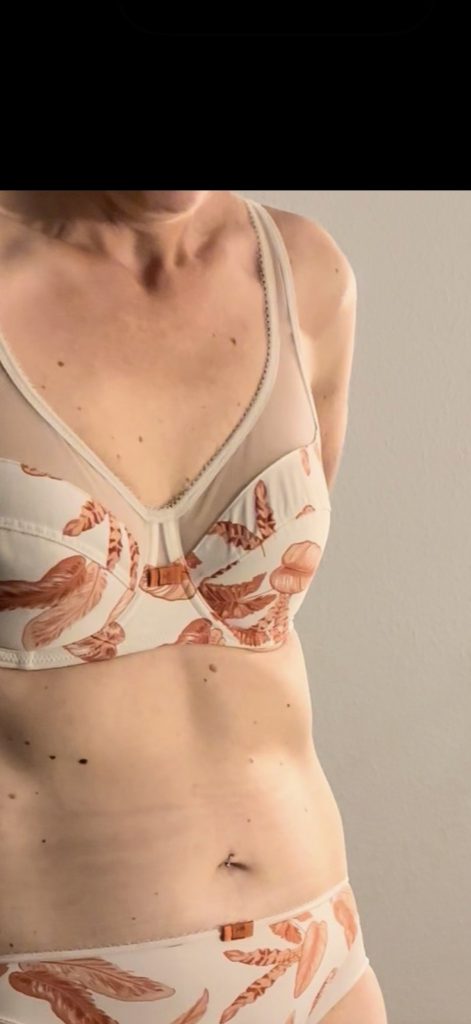 Couple pour couples, hommes et femmes bi à FOLLAINVILLE DENNEMONT - annonce Wannonce