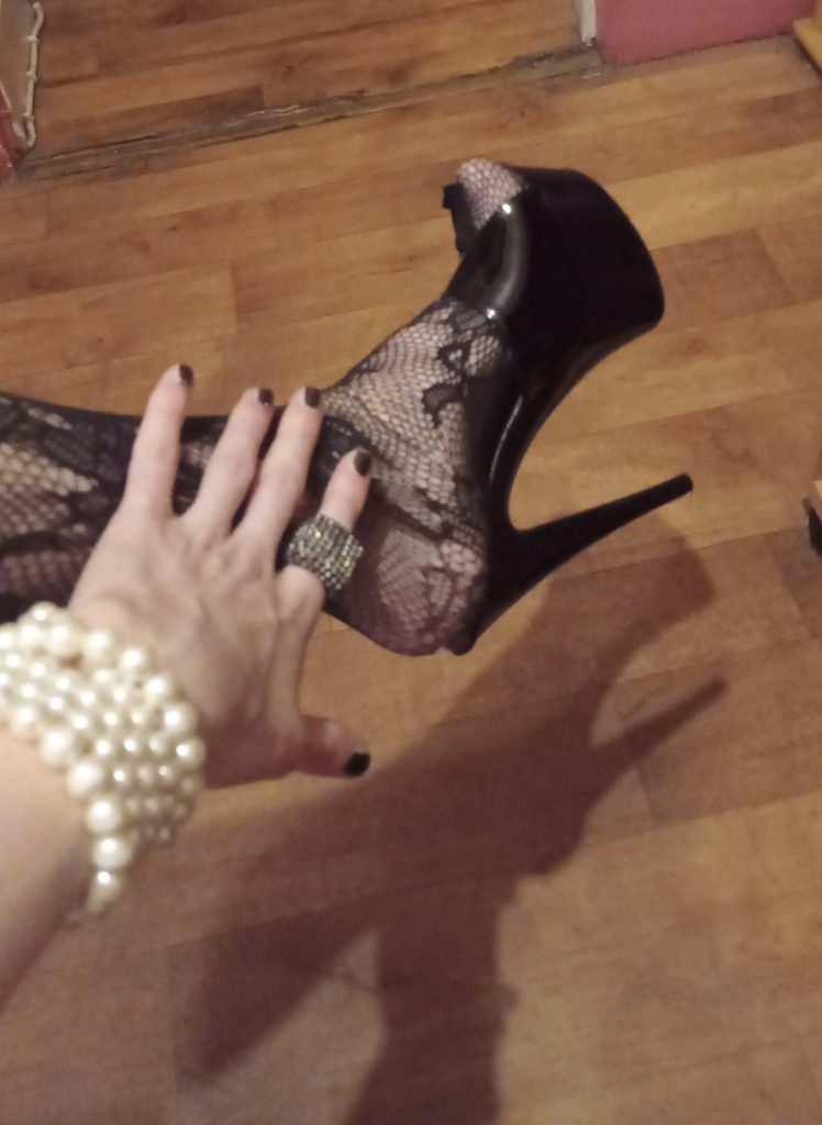 Nikki superbe travestie pour rencontre à BEAUMONT SUR OISE - annonce Wannonce