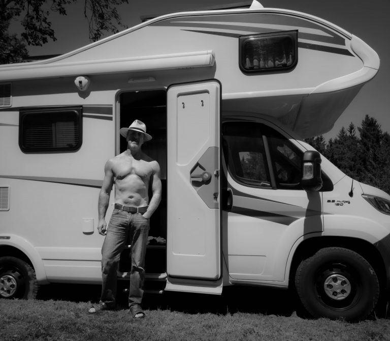 Cherche jeune femme pour vacances au Cap d’Agde - annonce Wannonce
