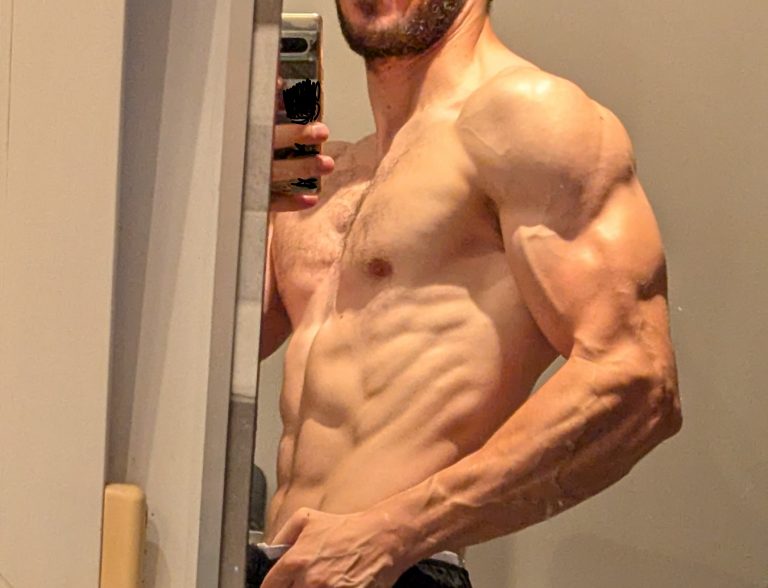 Cherche Femme pour m’occuper de sa poitrine