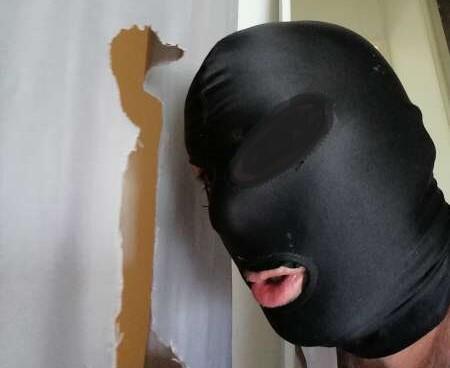 Je reçois derrière Glory Hole à votre disposition